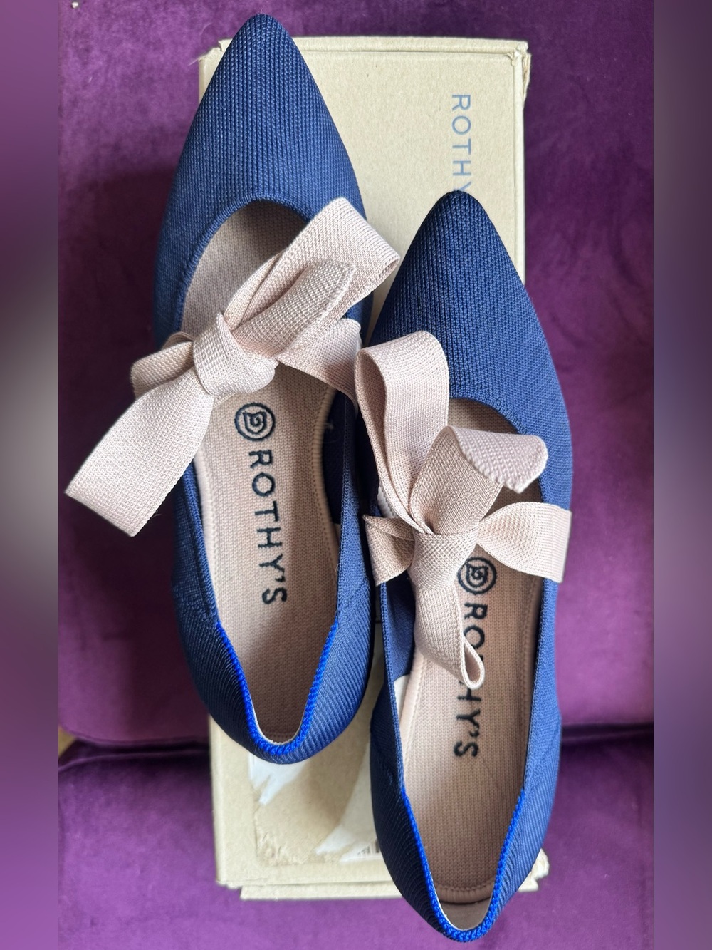 Rothy’s The Bow Point Flats 8.5 Sapphire Navy Retired Color Blush Bow EUC Box
